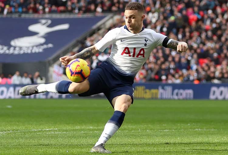 Trippier pode assinar contrato de quatro temporadas com o Atlético de Madrid