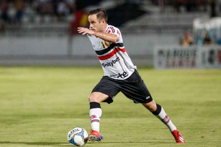 Nos últimos quatro jogos, o jogador passou em branco e a equipe, que marcou um gol, conquistou apenas um ponto