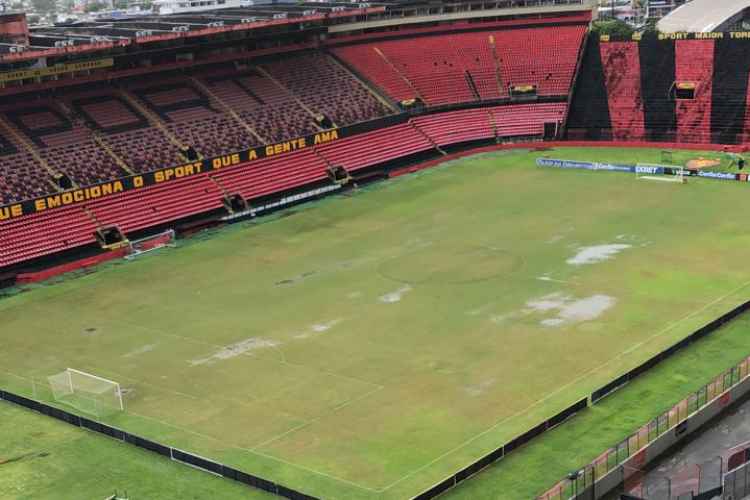 Gramado da Ilha apresenta poças, mas ainda será vistoriado