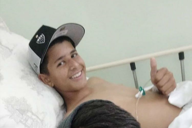 Garoto está no Hospital Regional de Betim