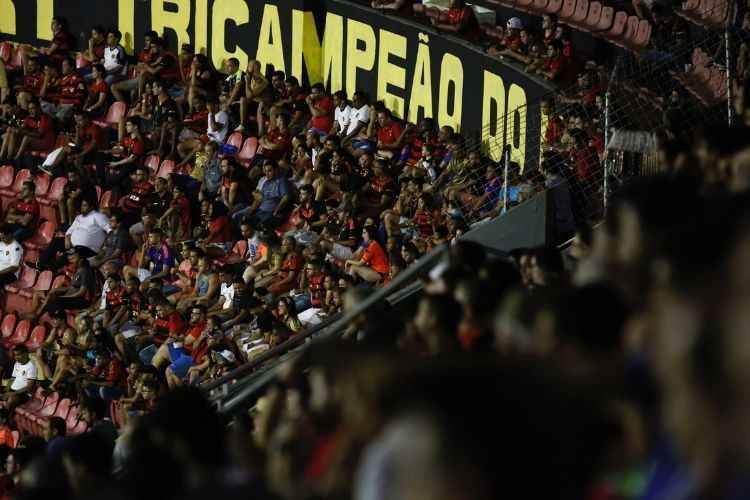 Torcida rubro-negra encontrará Sport quatro vezes nos próximos 10 jogos