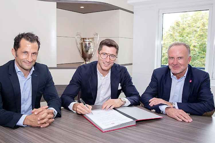 Referência do Bayern, Lewandowski assina novo contrato com clube bávaro