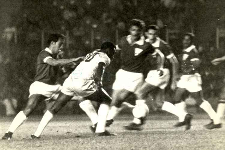 Atlético venceu Seleção Brasileira de Pelé por 2 a 1
