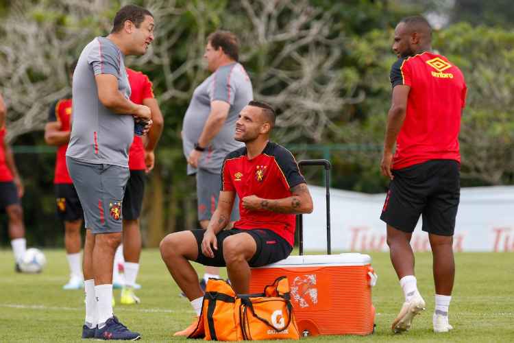 Atacante faz boa temporada com a camisa rubro-negra