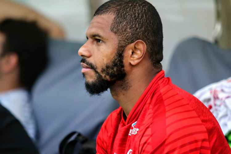 Após trabalho na piscina, jogador assistiu final do treino