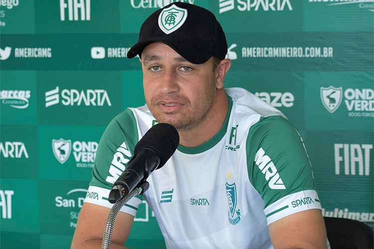 Felipe Conceição afirmou que disputa por posições está aberta no América
