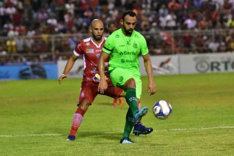 Equipe gaúcha não tomou conhecimento do Imperatriz, conseguindo acesso com uma goleada por 4 a 0