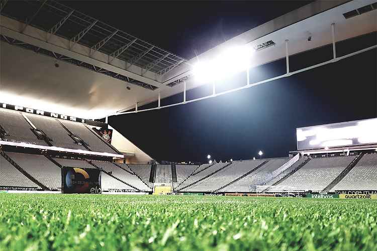 Corinthians teria sido cobrado em mais de R$ 566 milhões em impostos