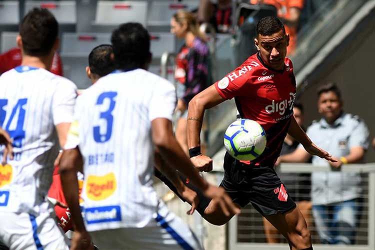 De olho na Copa do Brasil, Furacão escalou os reservas neste domingo