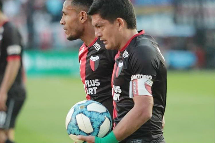 Atacante foi destaque do jogo contra o San Lorenzo