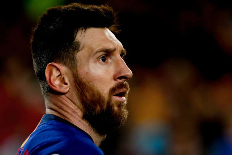 Messi está pronto para a estreia com o Barcelona na temporada