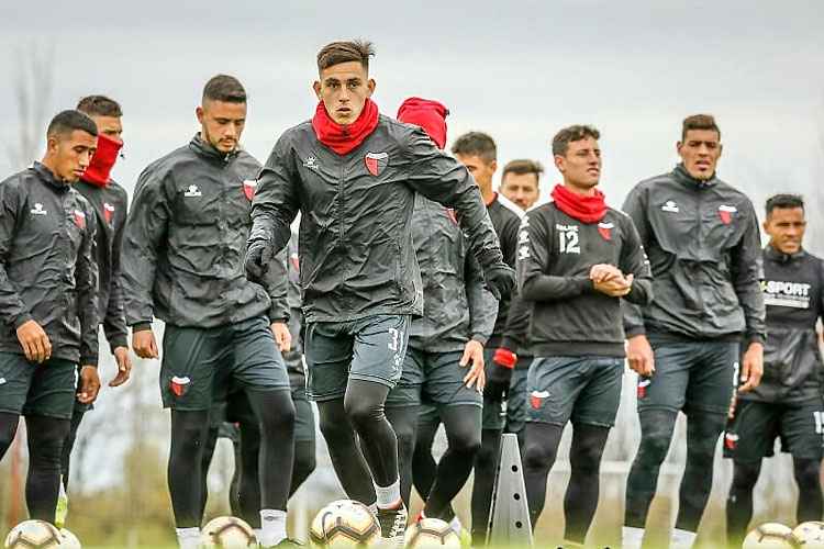 Colón treina para encarar o Atlético: relação para jogo de quinta tem 23 nomes