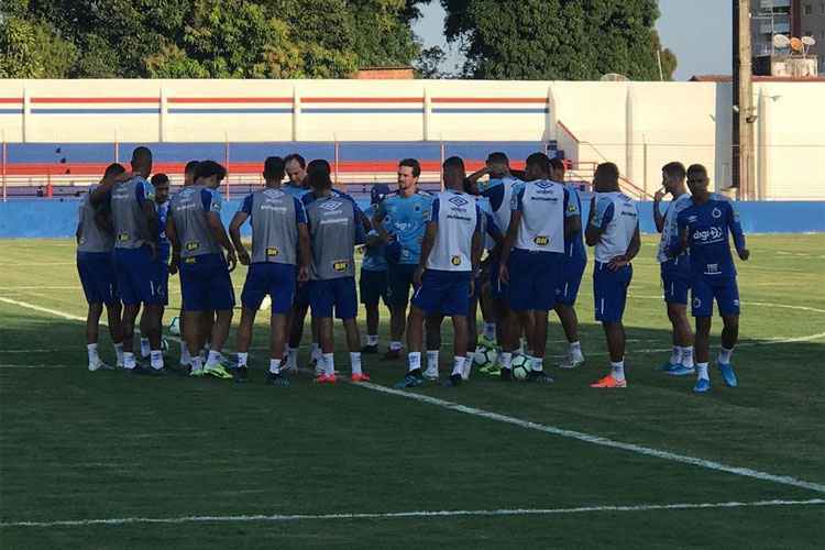 Edilson e Sassá nem sequer viajaram para Fortaleza