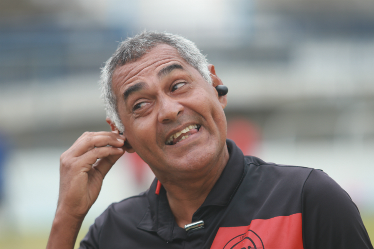Treinador ficou bastante emocionado com recado de Renato Gaúcho