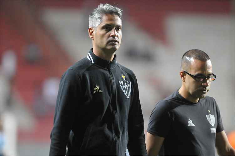 Vitória sobre o Ceará, no Independência, aliviou pressão sobre técnico Rodrigo Santana