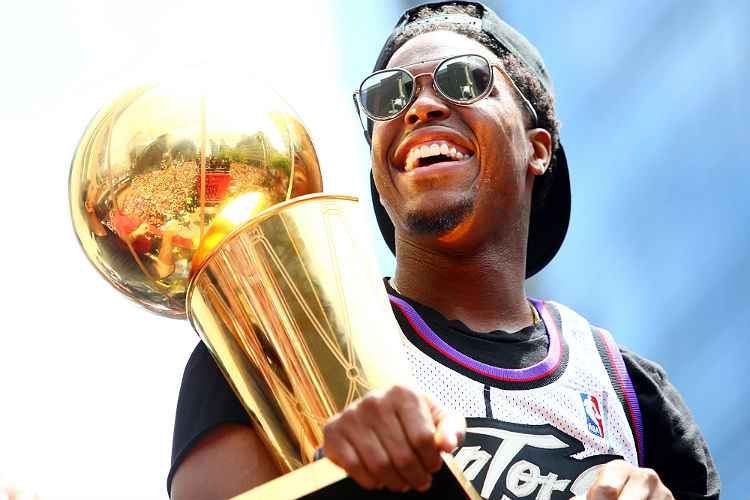 Campeão da NBA na temporada passada, Lowry estende vínculo com Raptors