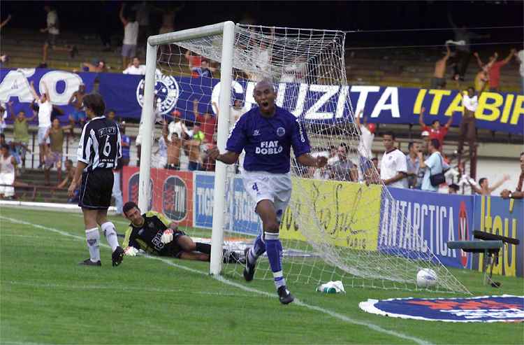 Vencedor na Toca, Luisão lamenta momento vivido pelo Cruzeiro fora e dentro de campo