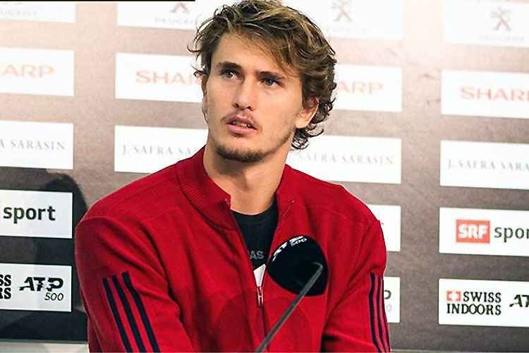 Frustrado, Zverev revela desapontamento com atuação na derrota na estreia