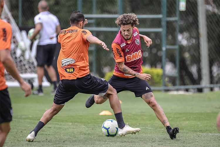 Guga citou número de desarmes da Série B de 2018 para rebater críticas