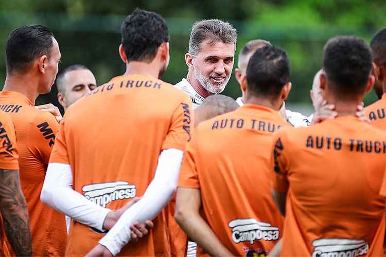Vagner Mancini tenta levar Atlético ao segundo triunfo consecutivo no Brasileiro