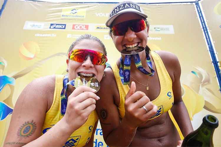Ana Patrícia e Rebecca festejam a sétima conquista em etapa nacional 