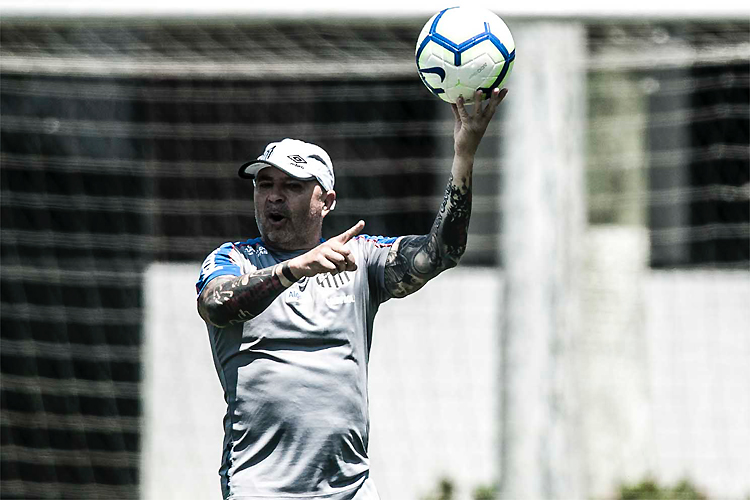 Técnico Jorge Sampaoli não sabe se permanecerá no Santos na próxima temporada