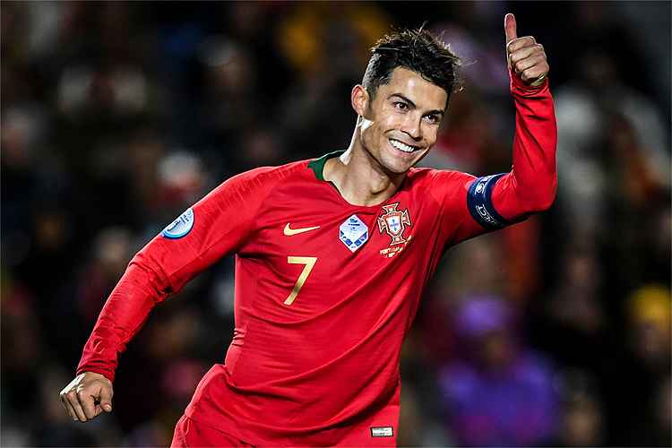 Cristiano Ronaldo chegou a 98 gols com a camisa da Seleção de Portugal