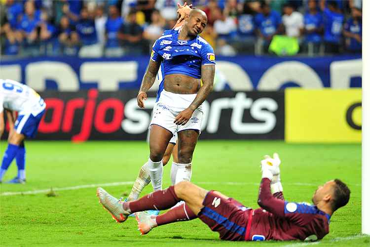 Cruzeiro empatou com Avaí nessa segunda-feira, no Mineirão