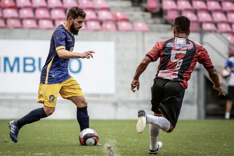 Jeremias participou da campanha que levou o Retrô à A1