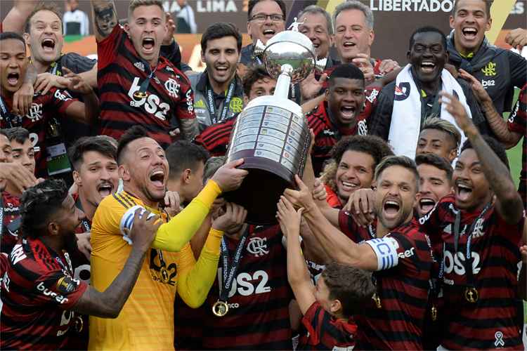 Jogadores do Flamengo comemoram título da Libertadores