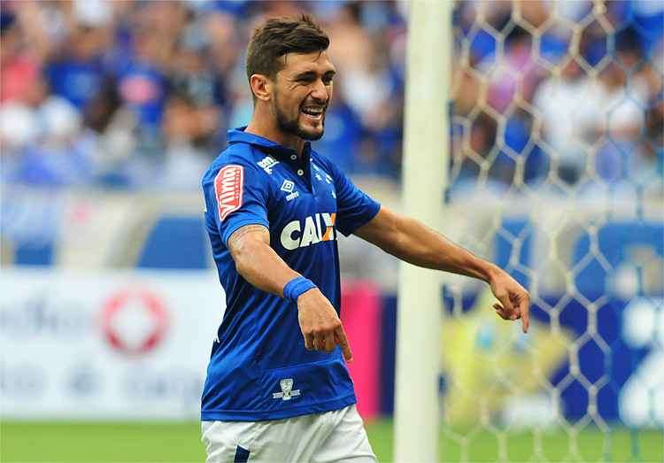 Arrascaeta saiu de forma atribulada, mas conquistou títulos importantes com o Cruzeiro