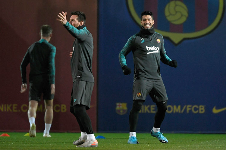 Messi e Suárez descontraídos em último treino do Barça antes do jogo