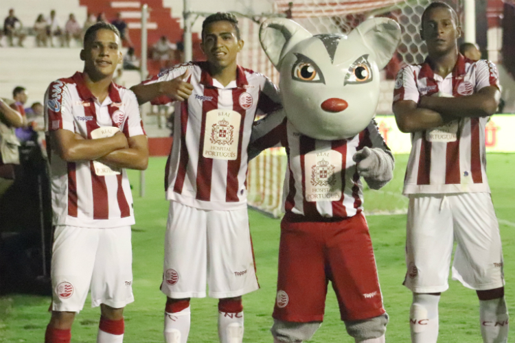 Thiago, Luiz Henrique e Robinho foram três dos quatro negociados