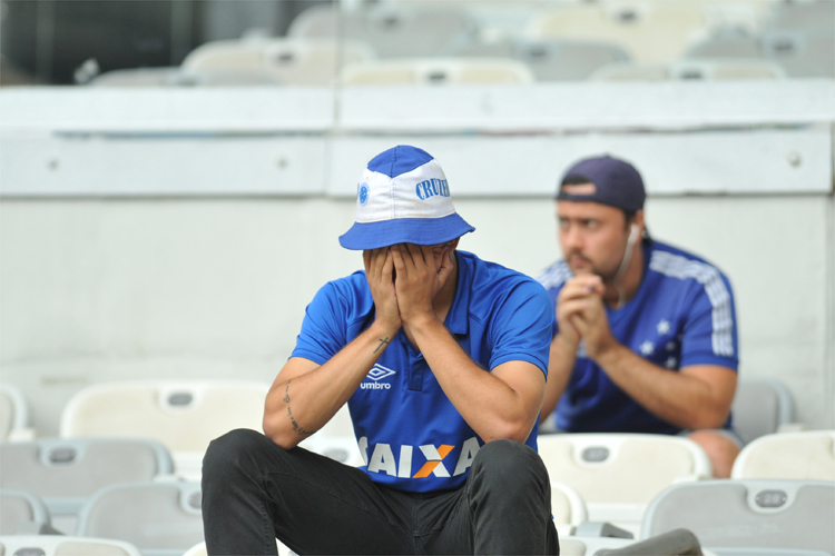 Torcida do Cruzeiro sofreu no Mineirão com o rebaixamento do time