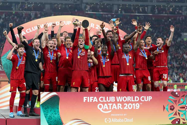 Jogadores do Liverpool festejam inédito título do Mundial de Clubes da Fifa