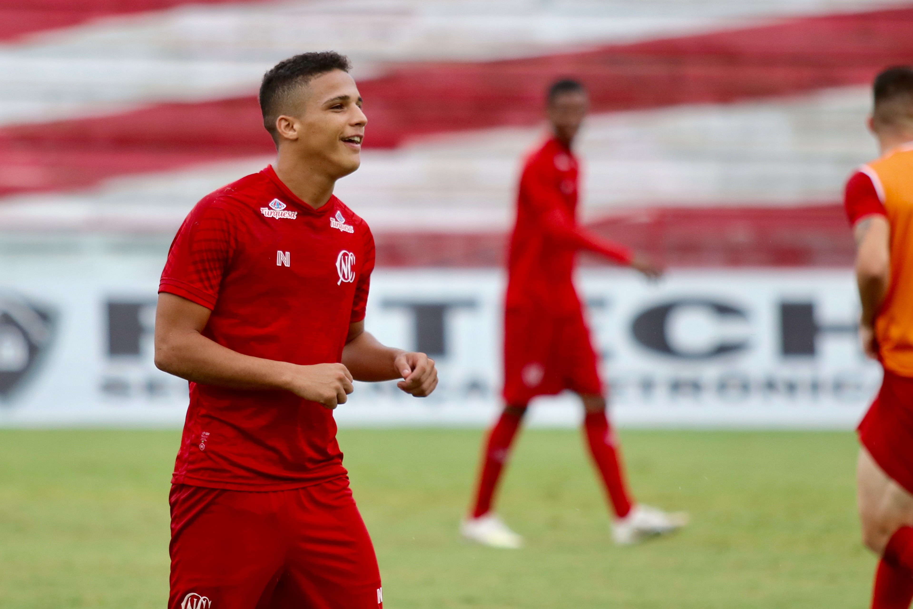 Destaque do Náutico no ano, o jovem Thiago se transferiu para o Flamengo