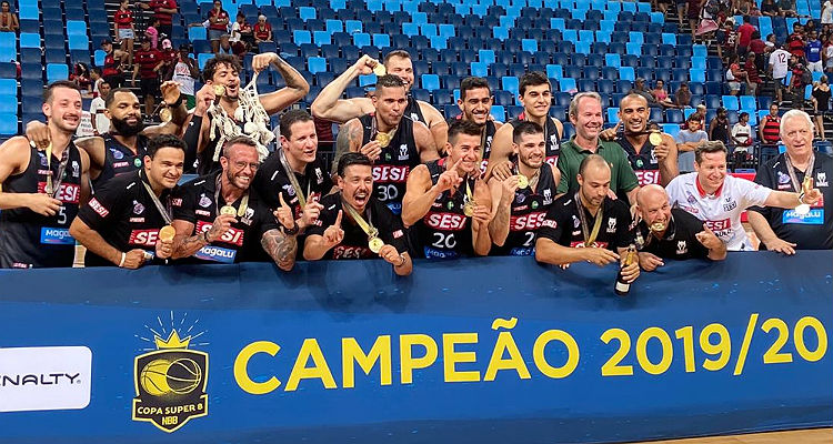 Franca dá o troco no Flamengo e leva título do Super 8 em final emocionante