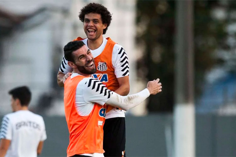 Vanderlei e Victor Ferraz devem voltar a jogar juntos no Grêmio