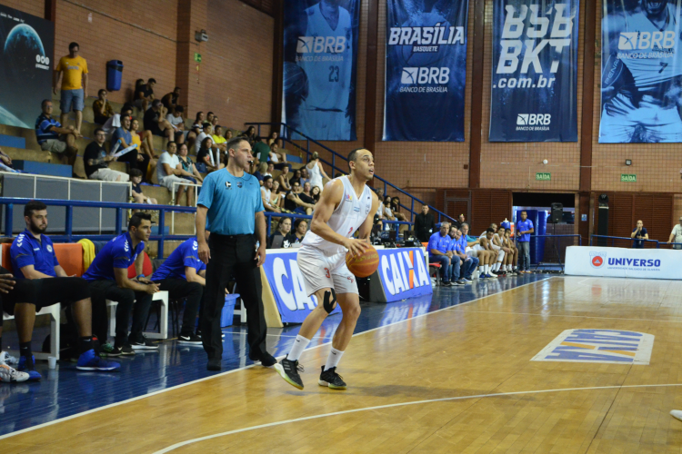 Gui Santos começou a temporada no banco de reservas, mas logo achou posição no quinteto inicial