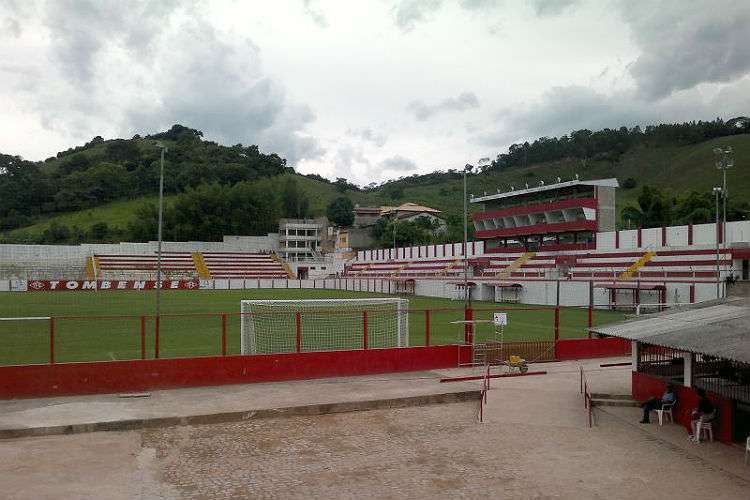 Estádio Antônio Guimarães de Almeida (Almeidão), em Tombos