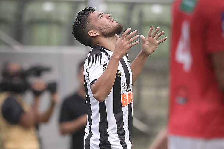 Bruno Silva balançou as redes e se machucou pouco tempo depois
