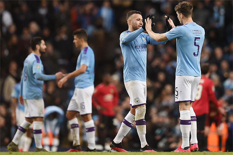 Manchester City se beneficiou do saldo de gols para eliminar o rival