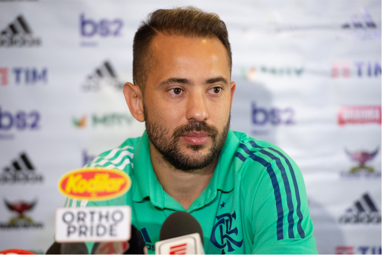 Capitão do Flamengo disse nesta sexta-feira que será preciso jogar com muita intensidade