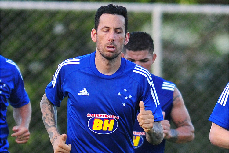Ariel Cabral participou apenas da primeira semana de pré-temporada no Cruzeiro