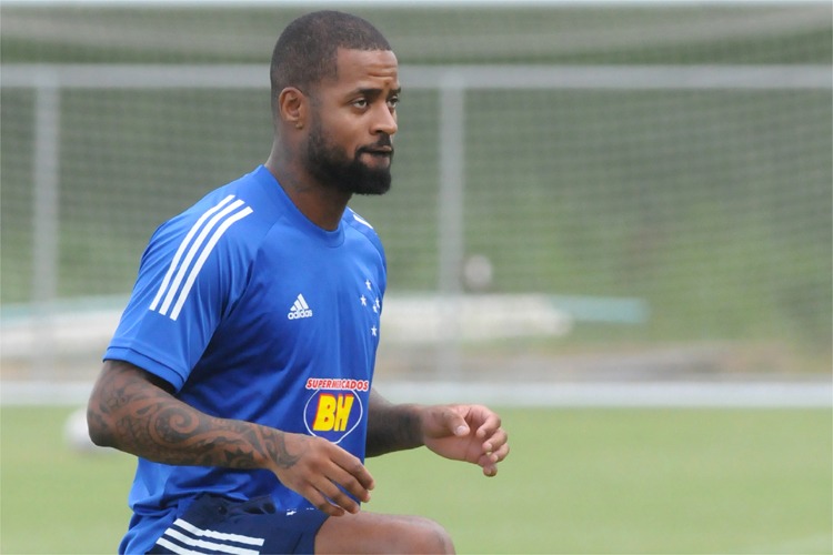 Dedé, do Cruzeiro, desperta o interesse do Atlético