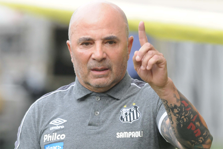 Jorge Sampaoli em ação no comando do Santos