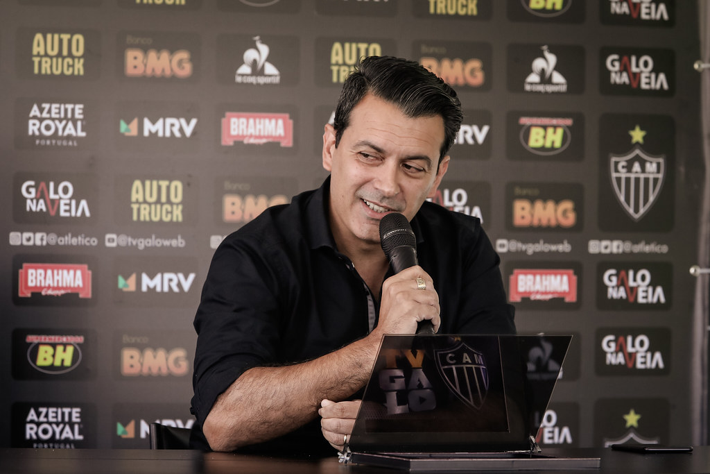 Rui Costa fez 11 contratações como diretor de futebol do Atlético