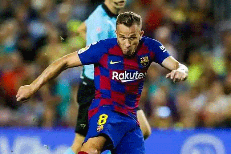 Arthur pode deixar o Barcelona para jogar pela Juventus
