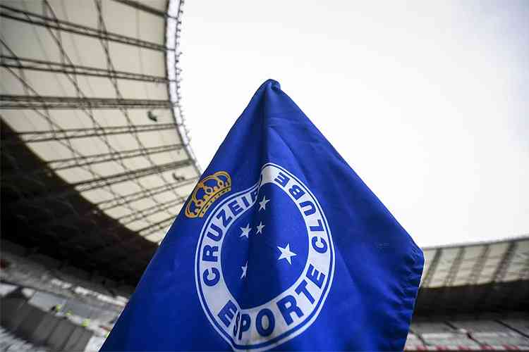 Cruzeiro tem risco de cair para a 3ª Divisão se não pagar dívidas