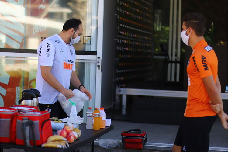 Atletas estão se adaptando à nova rotina na Cidade do Galo